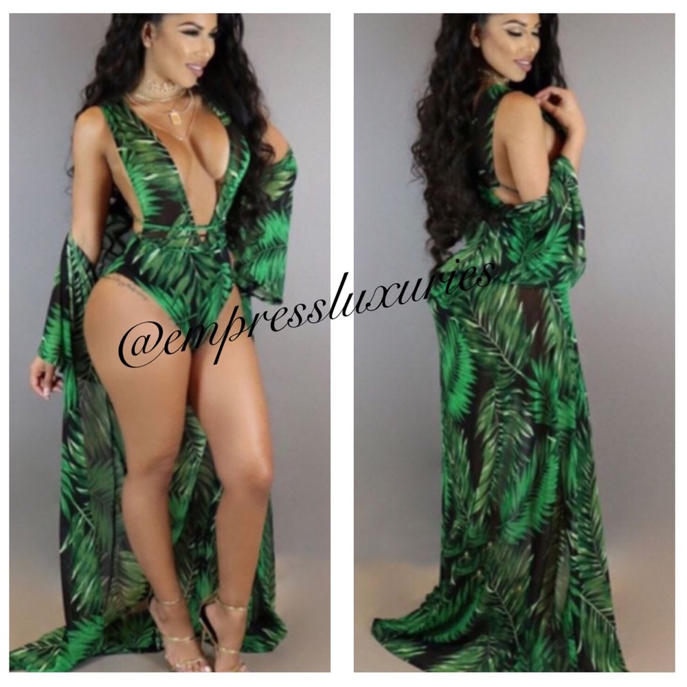 2PC.Green Swim Set✨✨ - Picture 1 of 3